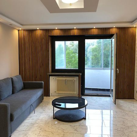 4 Zw M. Blick V. Balkon Auf Lech Daire Augsburg Dış mekan fotoğraf